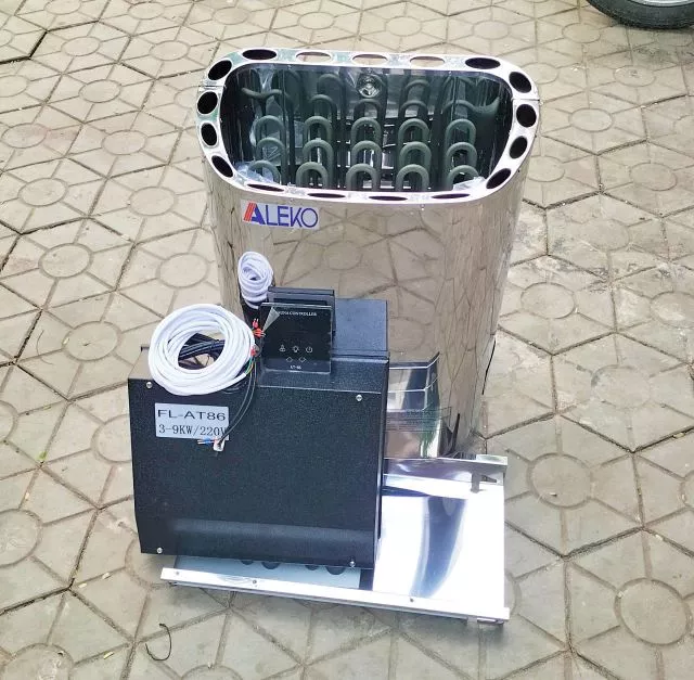 Bàn giao phòng xông hơi khô 1 người cho gia đình anh Lê Thanh - Thanh Hóa